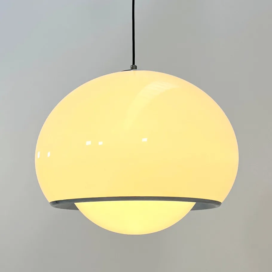 Sale Pamono White Bud Pendant Lamp by Studio 6G for Guzzini, 1970s