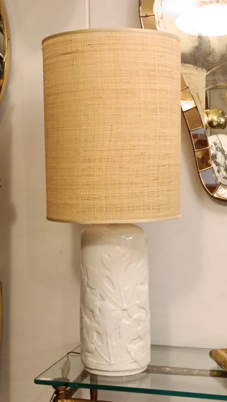 Discount Pamono White Ceramic Table Lamp with Embossed Leaf Details and Fabric Lampshade from Vivai del Sud, Italy, 1960s