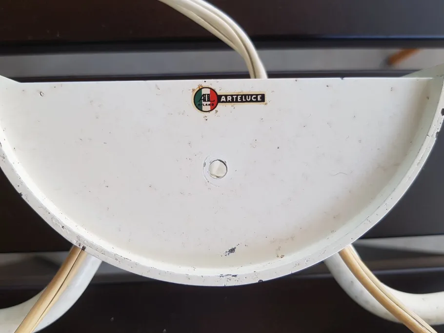 Best Pamono White Metal Model 238/2 Wall Light by Gino Sarfatti for Arteluce, 1960s