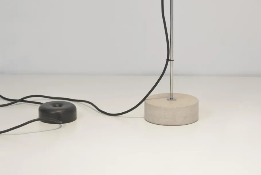 Hot Pamono Wing Floor Lamp by Bruno Gecchelin for O-Luce, Italy, 1971