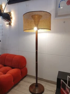 Pamono Wood Floor Lamp with Vienna Straw Lampshade, Italy, 1950s