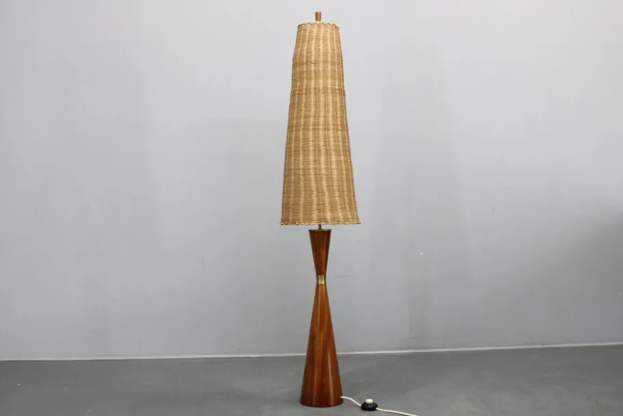 Outlet Pamono Wooden Table Lamp with Wicker Shade from Parker Knoll, Britain, 1960s