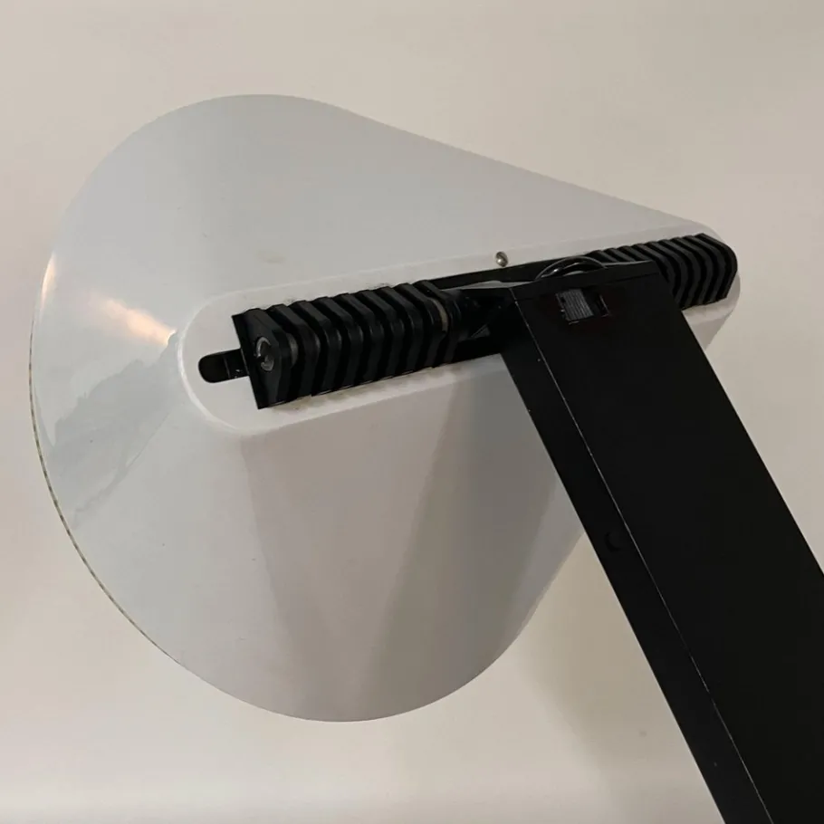 Clearance Pamono Zeta Table Lamp by Franco Mirenzi and Vittorio Paris for Valenti Luce, 1970s