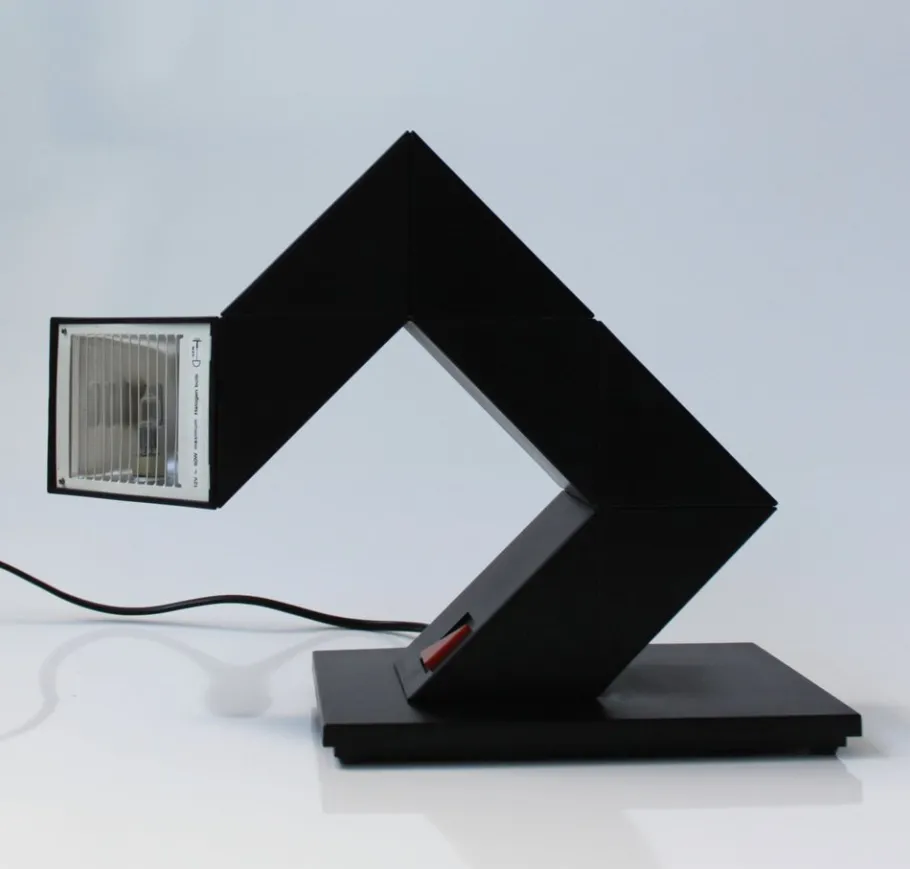 Clearance Pamono Zigzag Table Lamp by Shui l.d.Chan for Massive-Elite, Belgium, 1984